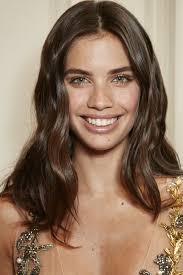 However, there are a lot. 23 Medium Lengh Hairstyles For Thick Hair That We Love