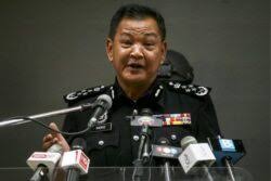 Aus wikipedia, der freien enzyklopädie. Bekas Kpn Berwibawa Jadi Pemimpin Politik Utusan Digital