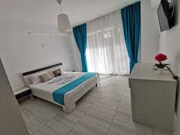 Complex debarcader eforie nord va ofera servicii de restaurant, beach bar, terasa, covrigarie, magazin, linie autoservire, plaja amenajata cu umbrele si sezlonguri. Vila Dani In Eforie Nord Romania Reviews Prices Planet Of Hotels