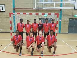 Viele schnelle antritte, stops, sprints und. Jo Richardson Community School U13 S Handball