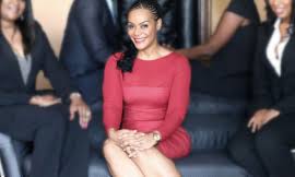 Zimbabwe)‏، دولة إفريقية، كانت تعرف باسم روديسيا الجنوبية حين كانت مستعمرة بريطانية، والتي أعلن إيان سميث زعيم الأقلية البيضاء انفصالها واستقلالها عن بريطانيا في سنة 1965. Ø§Ù„Ù…ØµØ±ÙŠ Ù„Ø§ÙŠØª Ø£Ø±Ø´ÙŠÙ Ø±Ø¦ÙŠØ³ Ø²ÙŠÙ…Ø¨Ø§Ø¨ÙˆÙŠ Ø§Ù„Ù…ØµØ±ÙŠ Ù„Ø§ÙŠØª