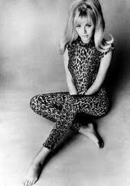 Britt ekland is a gorgeous actress, model, muse and groupie. 68 Britt Ekland Ideen Britt Ekland Schauspieler Innen Haarschonheit