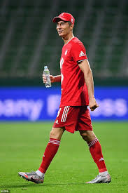 Lewandowski has 50 champions league goals with bayern and 68 in total from nine seasons, behind only ronaldo (130), lionel messi (115) and raúl gonzález (71). Bayern Munich Stars Celebrate Eighth Consecutive Bundesliga Title In Front Of Empty Stands Daily Mail Online