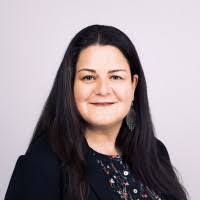 Jennifer Dowell's Instagram, Twitter & Facebook