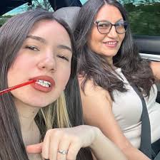 Looking for drinks and live music