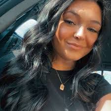 Courtney Dobson's Instagram, Twitter & Facebook