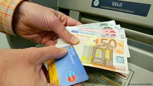 Courier Strike Leaves Berlin S Atms Low On Funds Business Economy And Finance News From A German Perspective Dw 12 05 2015