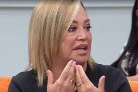 😱 #belenesteban estalla en público contra 'Socialité' tras negarse a  grabarla