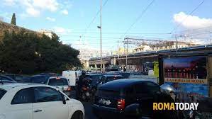 A roma fanno retro front sulla draconiana misura di introdurre il blocco auto a causa della presenza delle polvere sottili nell'aria. Blocco Auto Roma 24 25 26 27 Dicembre Blocco Traffico Fascia Verde Chi Puo Circolare