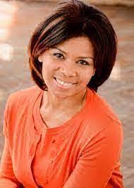 Charlotte Lingo's Instagram, Twitter & Facebook