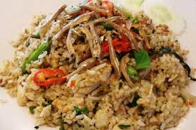 Banyak disukai, berapa kalori dalam. Kalori Nasi Goreng Kampung