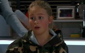 Liv's mum sandra makes a shocking return to emmerdale this week, but who plays the troubled character in the itv1 soap? Emmerdale Viewers Lash Out At Liv Flaherty For Interfering In Aaron Dingle S Love Life As They Reveal Desperation For Robron Reunion Ok Magazine