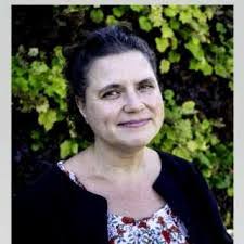 Joanna Bledsoe's Instagram, Twitter & Facebook