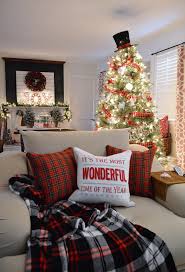 Lots of ideas for decorating your home for christmas, how to decorate a christmas tree, decorating a fireplace mantle, etc. 20 Gorgeous Buffalo Plaid Christmas Decor Ideas Mostly Diy The Crafting Nook