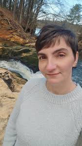 Amanda Dehaven's Instagram, Twitter & Facebook