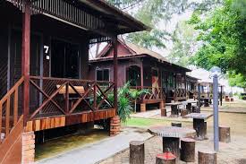 Kota tebing tinggi yang berjarak ± 80 km dari medan berada di jalur jalan nasional menuju pekan baru (riau) dan padang (sumatera barat), telah memiliki berbagai sarana dan prasarana yang cukup memadai. Room Rates Tanjung Sepang Beach Resort