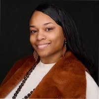 200+ perfiles de «Latasha»