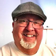 Dee Blanton's Instagram, Twitter & Facebook