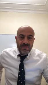 Gianluigi paragone è un giornalista e politico italiano, attualmente senatore tra le fila del movimento 5 stelle anche se al momento la sua posizione è sub judice visto il suo voto contrario alla legge di. Nessun Voto Sul Mes Il Parlamento Gianluigi Paragone