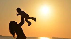 تفسير رؤية الام الحية أو الميتة في الحلم معلومة ثقافية