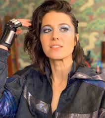Harley Quinn Birds Of Prey Mary Elizabeth Winstead Mary Elizabeth Winstead As Huntress In Birds Of Prey In 2020 Mary Elizabeth Winstead Mary Elizabeth Elizabeth