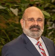 Bruce Bain's Instagram, Twitter & Facebook