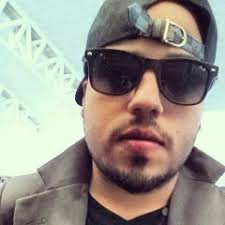 Listen to ME LLAMA TODAVIA