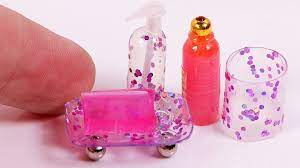 Diy barbie clothes don't look different from real life clothes but making them can be much simpler and the amount of work is less of course. Pin On Barbie Dolls