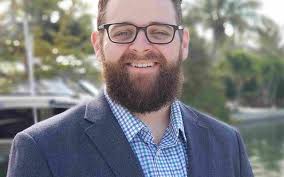 Advisor Bio- Josh Elmore