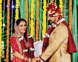 Последние твиты от kabir bedi (@ikabirbedi). Kabir Bedi Slams Daughter Pooja For Making Venomous Comments Against His Wife Parveen Dusanj
