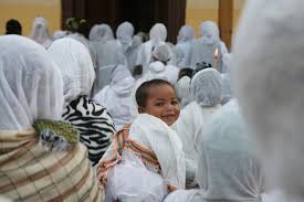 The ethiopian calendar is always seven years and eight months behind the gregorian (western) and eastern orthodox church calendars during pope gregory xiii reformed the julian calendar due to the fact that easter was drifting away from its springtime origins and so lost its relation with the jewish. Fasts Feasts In The Ethiopian Orthodox Tradition News Views From Emerging Countries