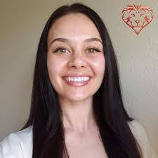 Elsa Cosio's Instagram, Twitter & Facebook