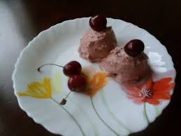 Recette De Glace A La Cerise Recette Recette Glace Alimentation Glace