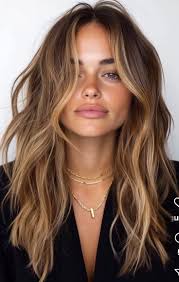 elly collins (ellycollins66)