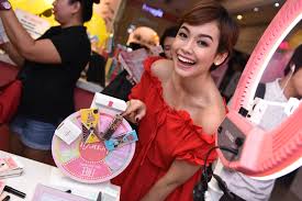 De acuerdo con benedicto, sus normas no eran tan estrictas. Bea Benedicto Lifestyle Asia