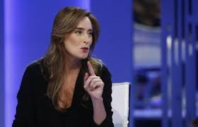 In her july 13 post, however, she refers to her son and not daughters, as the posts have fabricated. Persona Selvaggia Lucarelli Ilgiornale It