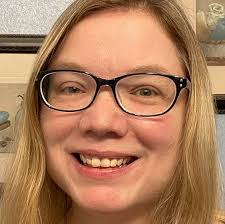 Loretta Barnes's Instagram, Twitter & Facebook