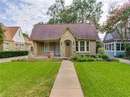 5726 Vanderbilt Avenue Dallas Tx 75206 Mls Listing 13256433 Dallas Real Estate House House Styles