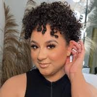 Charity Hudson's Instagram, Twitter & Facebook