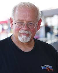 FROM JOHN ALWINE Since Korry's accident we have been looking for the cause  of the failure and as near as I can tell a rod bolt failed. I don't think  it is