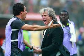 A relação dos craques do crepúsculo iugoslavo com a única libertadores vencida pelo chile parece pouco óbvia à. Uzivatel Optajavier Na Twitteru 2 Jorge Jesus Es El Segundo Entrenador No Sudamericano En Coronarse Campeon De La Libertadores Mirko Jozic De Yugoslavia Croacia Levanto El Trofeo Con Colo Colo