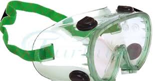 Koruyucu Gozluk Google Bugulanmaz Af Ve Bugulanir Secenekli Yumusak Pvc Cerceveli Goz Ustu Ve Alti Ventilasyon Sistemli Asit Ortamlarinda To Gozluk
