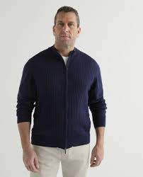 One of the earliest forms of sweaters for men was created from natural wool by wives of fishermen, to keep them warm even in the damp environment. Knitwear And Sweaters Mirto Men Big And Tall Fashion El Corte Ingles