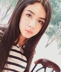 50-50? No corazón, olvidé mi billetera 😎 💕✨️ jajajajaja ( como si alguien  me fuera a sacar a pasear 🥹) jajajajaja