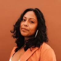 Akemi Williams's Instagram, Twitter & Facebook