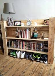 Ainsi, vous pourrez bénéficier d'espaces de rangements supplémentaires, décoratifs et pratiques. Etagere En Palette De Bois Une Bouffee D Inspiration Rustique Etagere Palette Meuble Palette Mobilier Palette