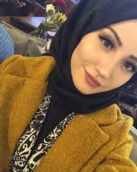 Selfie Basortusu Modasi Moda Stilleri Moda
