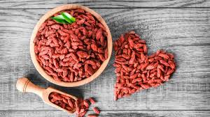 Buah kering tersebut biasa disebut buah goji. 8 Manfaat Sehat Buah Goji Berry