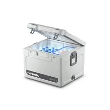 This portable cooler is designed to create a personal temperature environment, only adding water or ice water filling of the tank and connection to the power supply and you will feel the real refreshing cool. Dometic Cool Ice Ci 55 Isolierbox 56 L