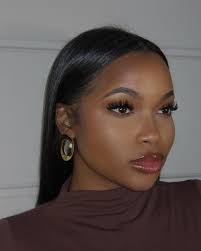 This adorable toddler meeting Winnie the Pooh at Disneyland Paris is the  sweetest interaction you'll see today. 🥹💛 https://abcnews.link/SYsRZ9p